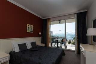 Отель Festa Pomorie Resort Поморие Двухместный номер с 1 кроватью с видом на море-6