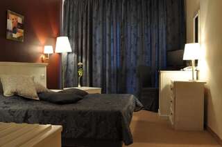 Отель Festa Pomorie Resort Поморие Двухместный номер с 1 кроватью и видом на город-7